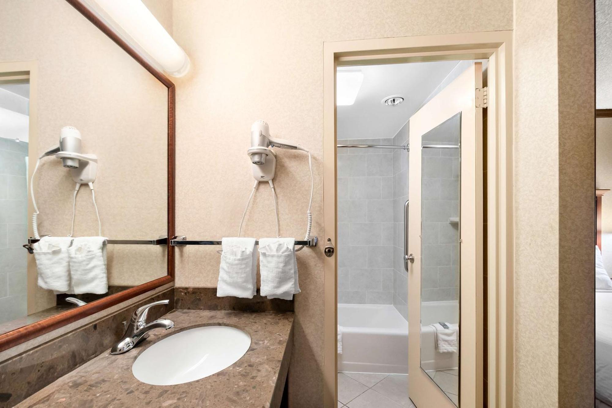Western 3* Fairfax